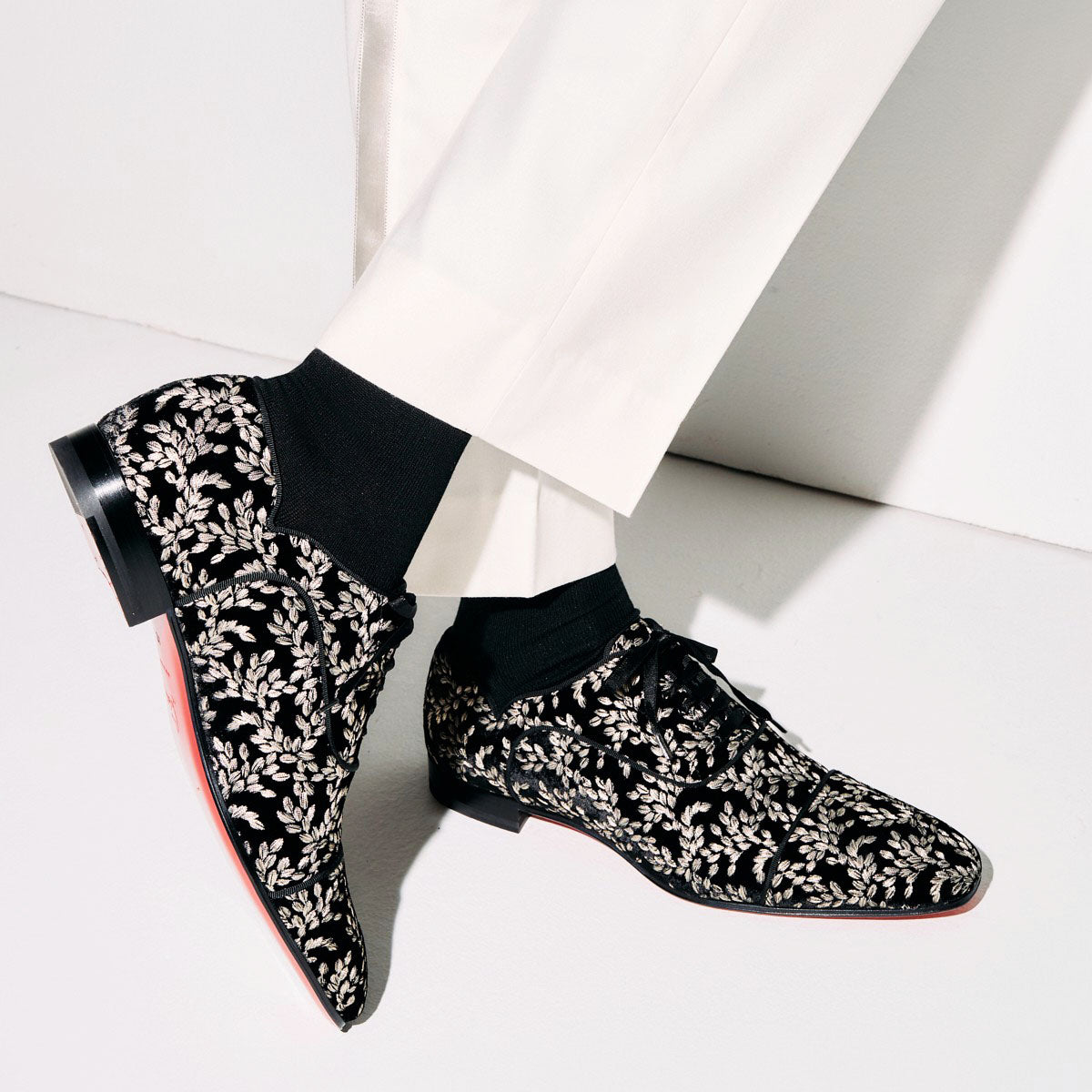 Marvin Gold Embroidery Lace-up