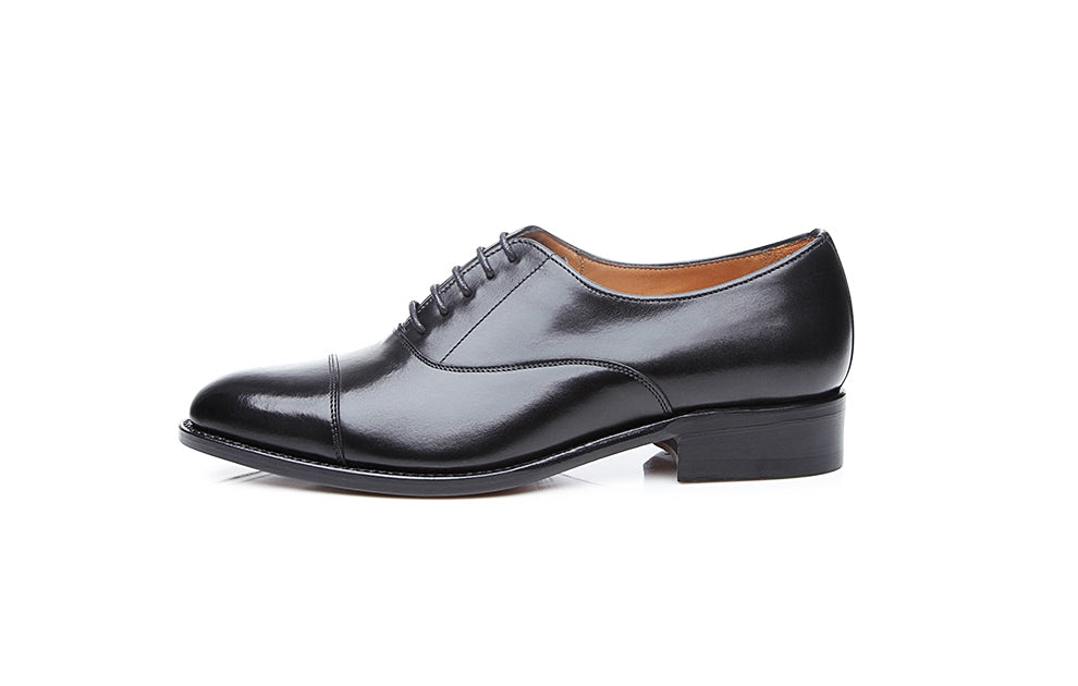 Zeisty Black Oxford for Women