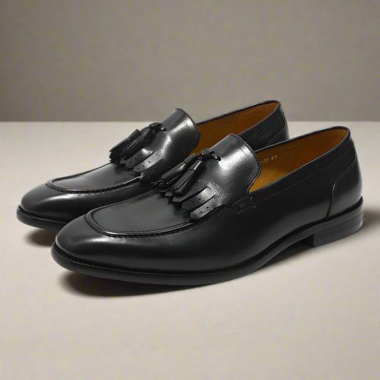 Dylan Black Tassel Loafer - Romèro Ferrera
