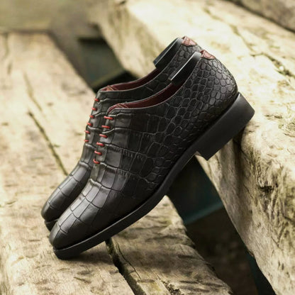 Darvil Black Croco Print Wholecut